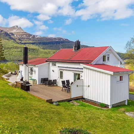 Casa de Férias 4 Star Holiday Home In Inndyr