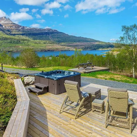 8 Person In Holiday home Inndyr