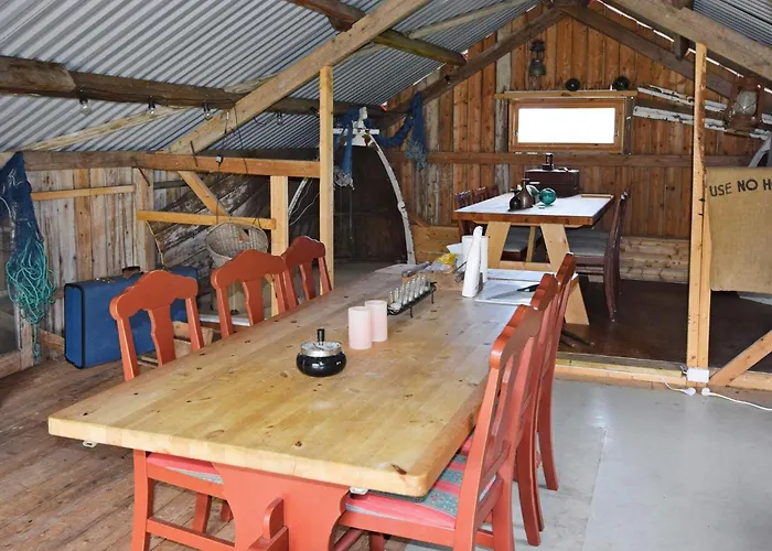 8 Person In * Inndyr