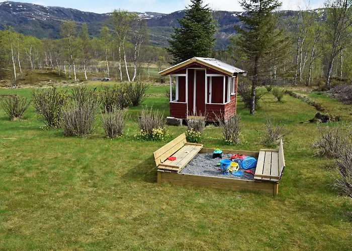 Semesterbostad 8 Person In